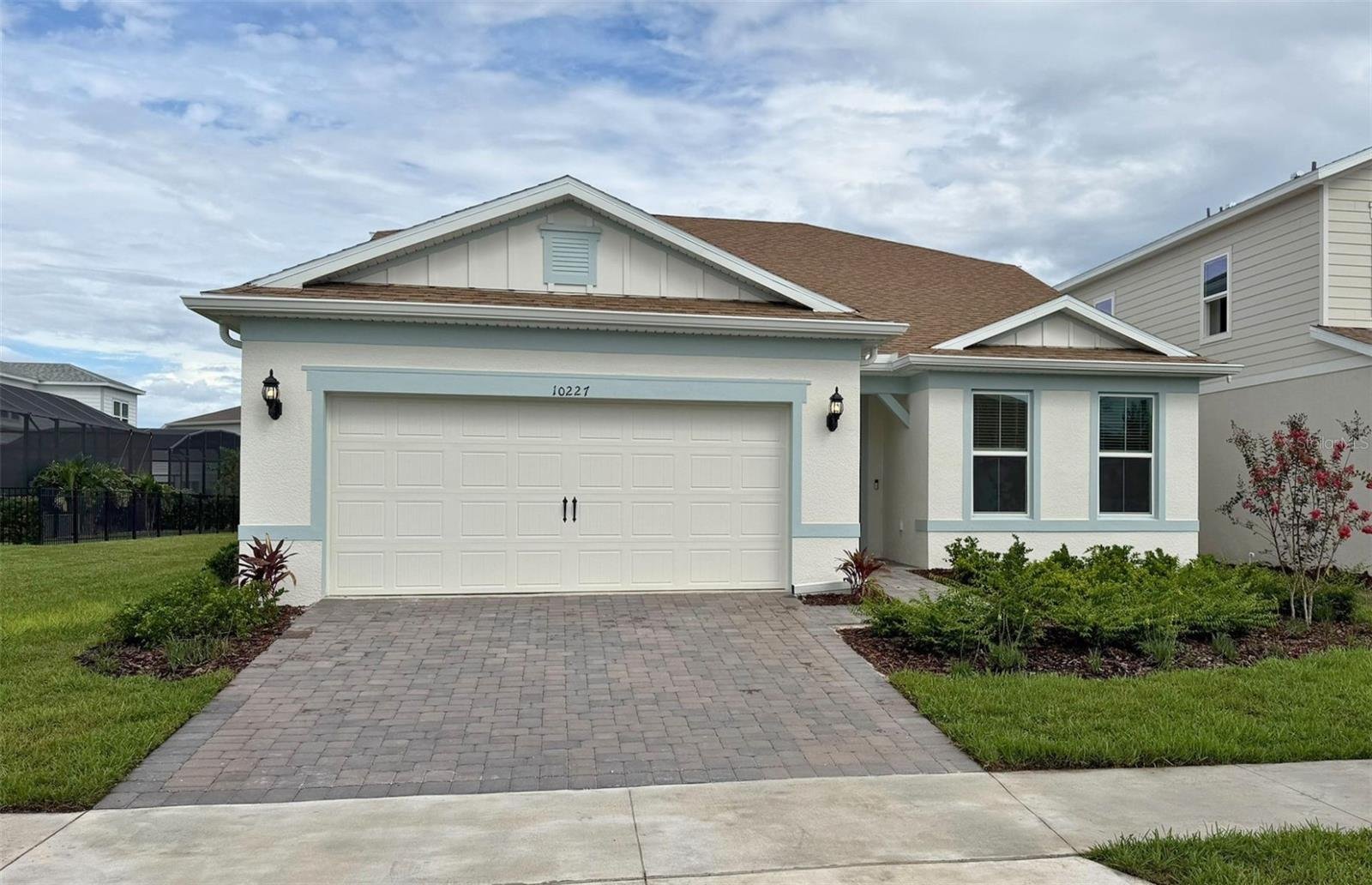 New single-family home in Orlando shown to buyers