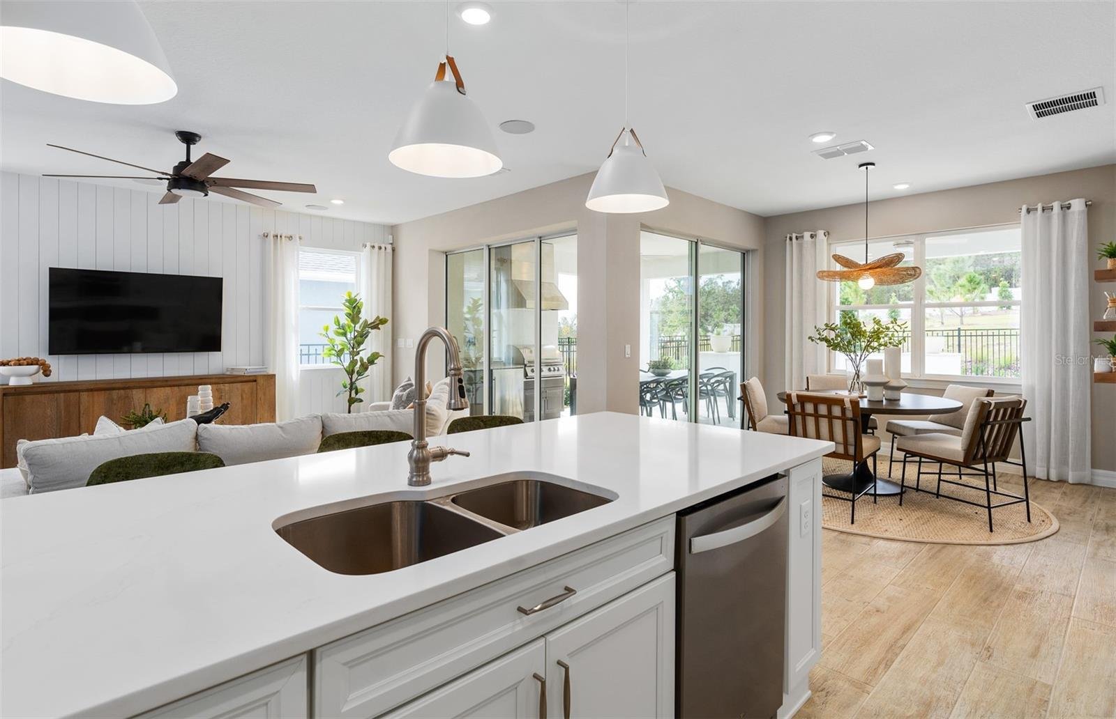 Investment property construction in Orlando, new home interior view